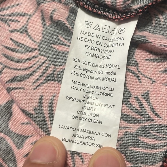 Michael Kors Red & Black Floral Print
Long Sleeve Blouse - Size S - Picture 7 of 10